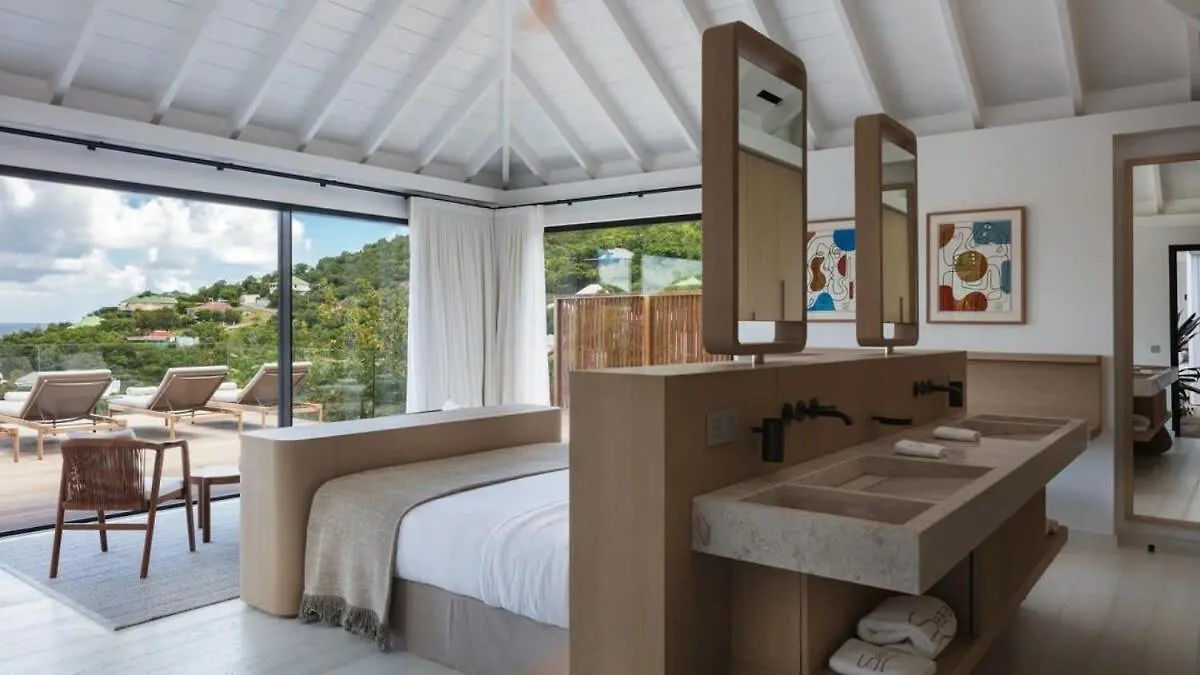 Five-Bedroom Property With Fantastic Views Gustavia Willa